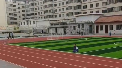 甘肃平凉第八中学
