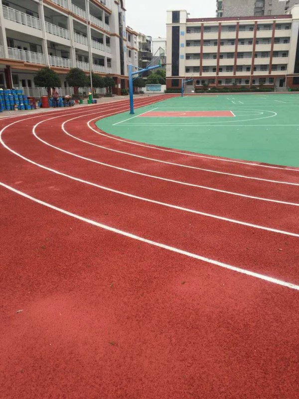 武汉市黄陂区第五小学透气型跑道